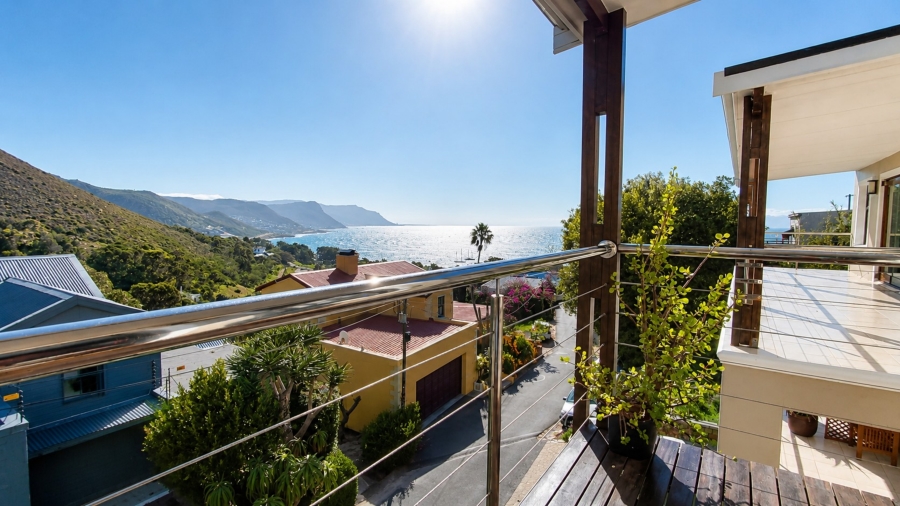 4 Bedroom Property for Sale in Admirals Kloof Western Cape